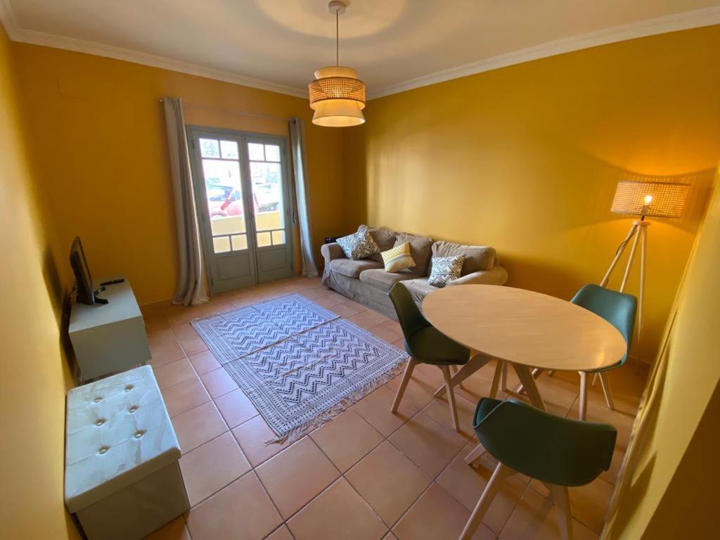 Apartamento Santiago ตาวิรา ภายนอก รูปภาพ
